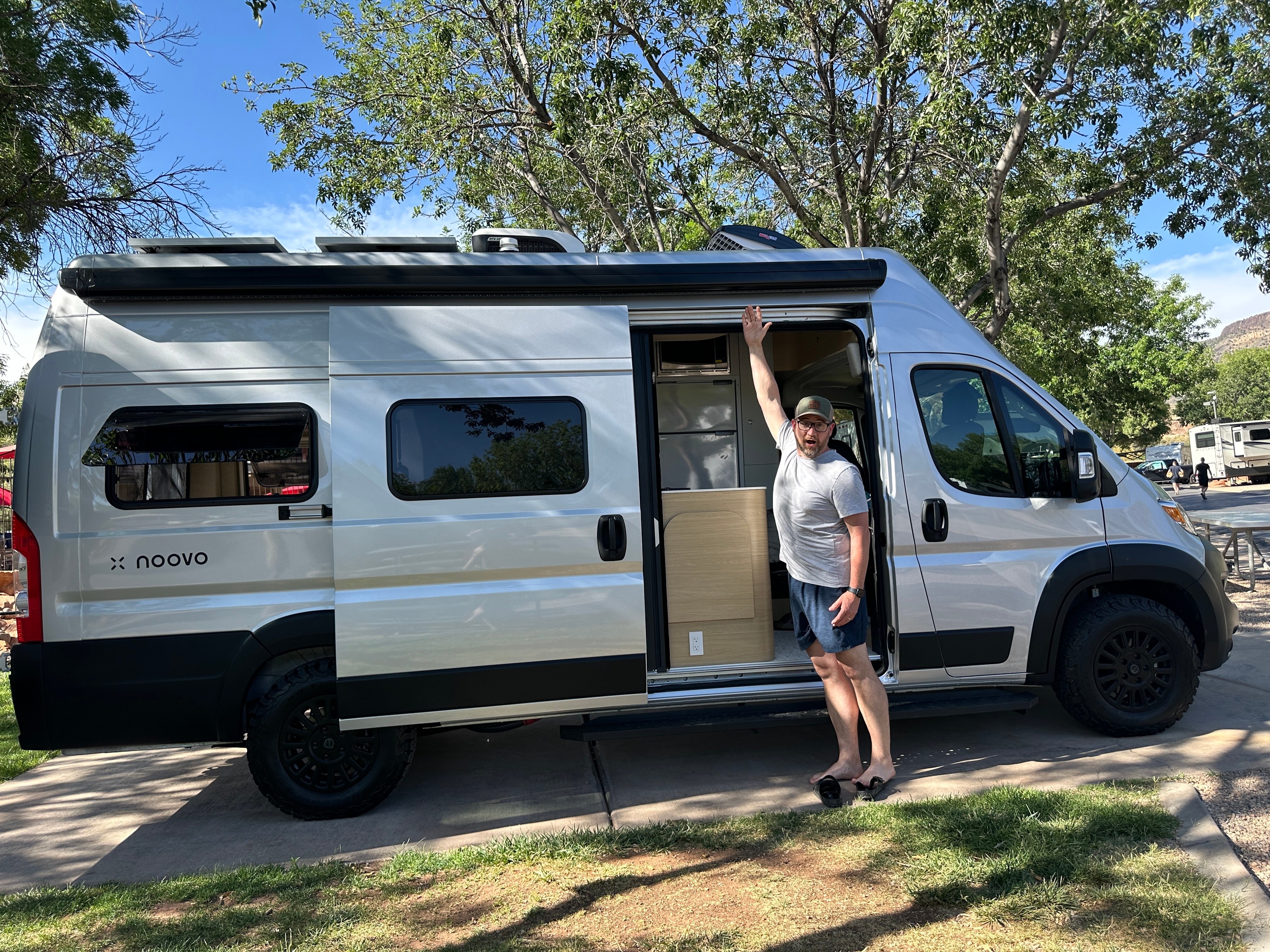 Noovo’s 7-Foot Interior Camper Van Sets a New Standard